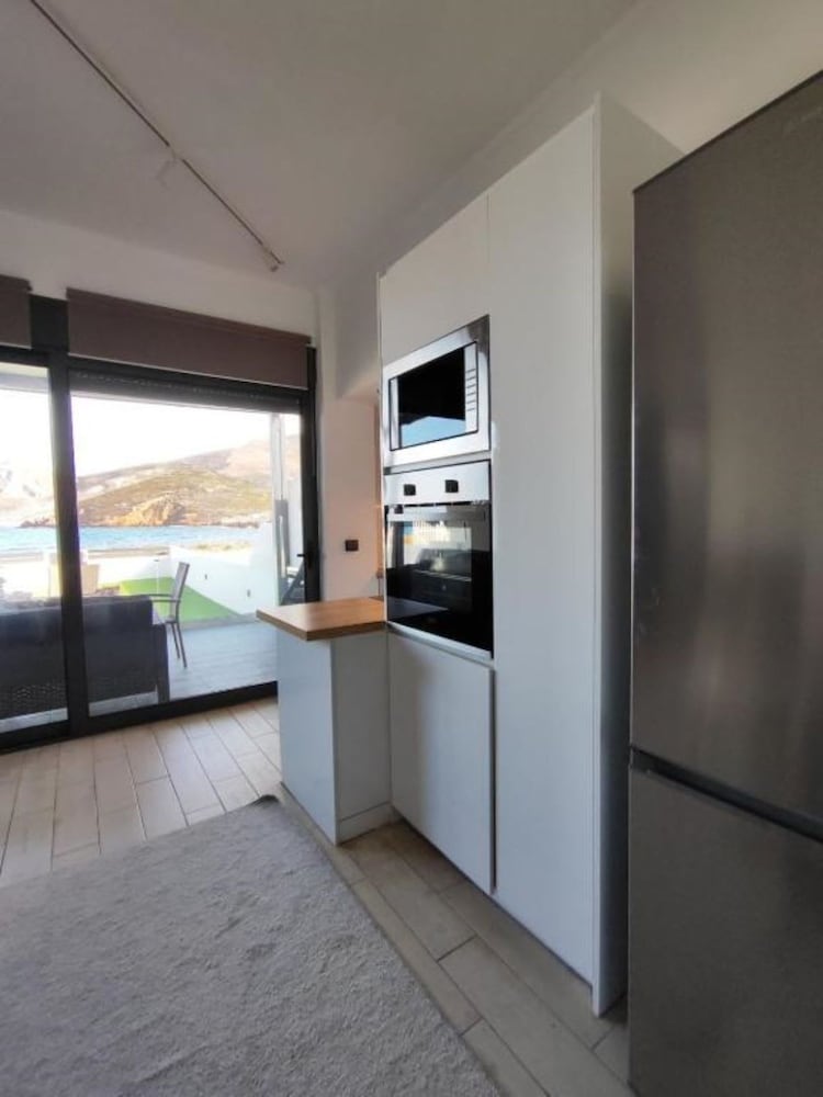 Marilous House - Skyros Beachfront Getaway
