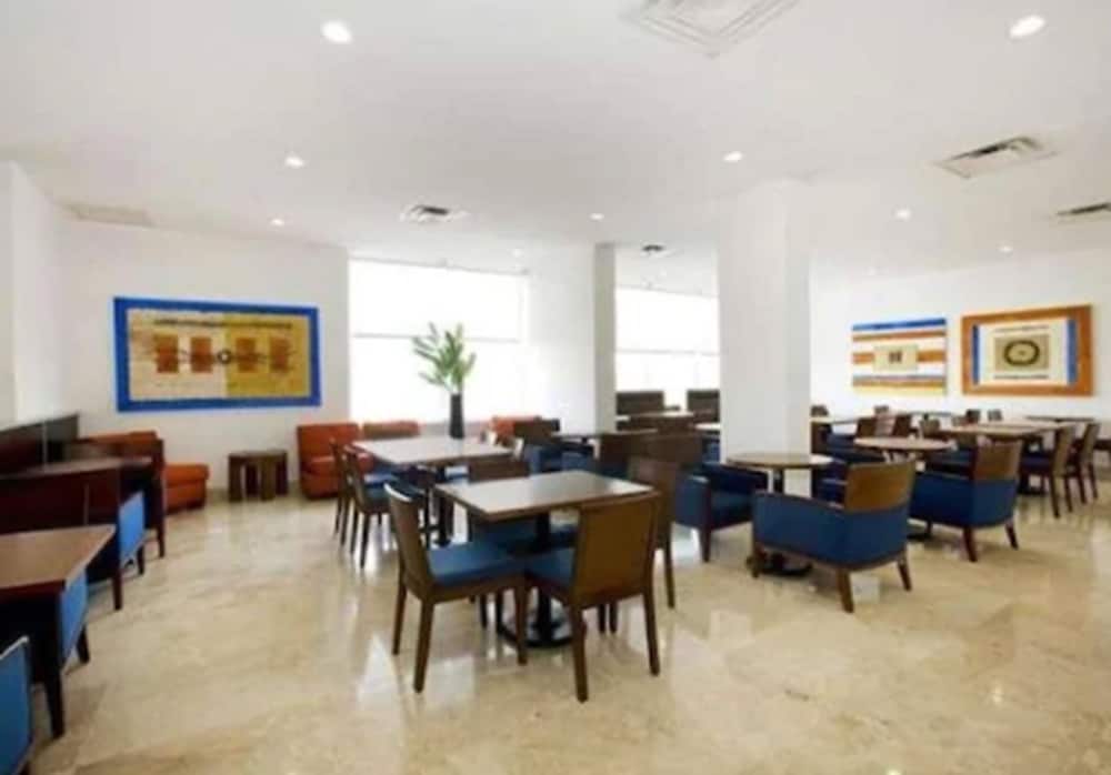Reynosa Vacations - BH Business Hotel Group - Property Image 3
