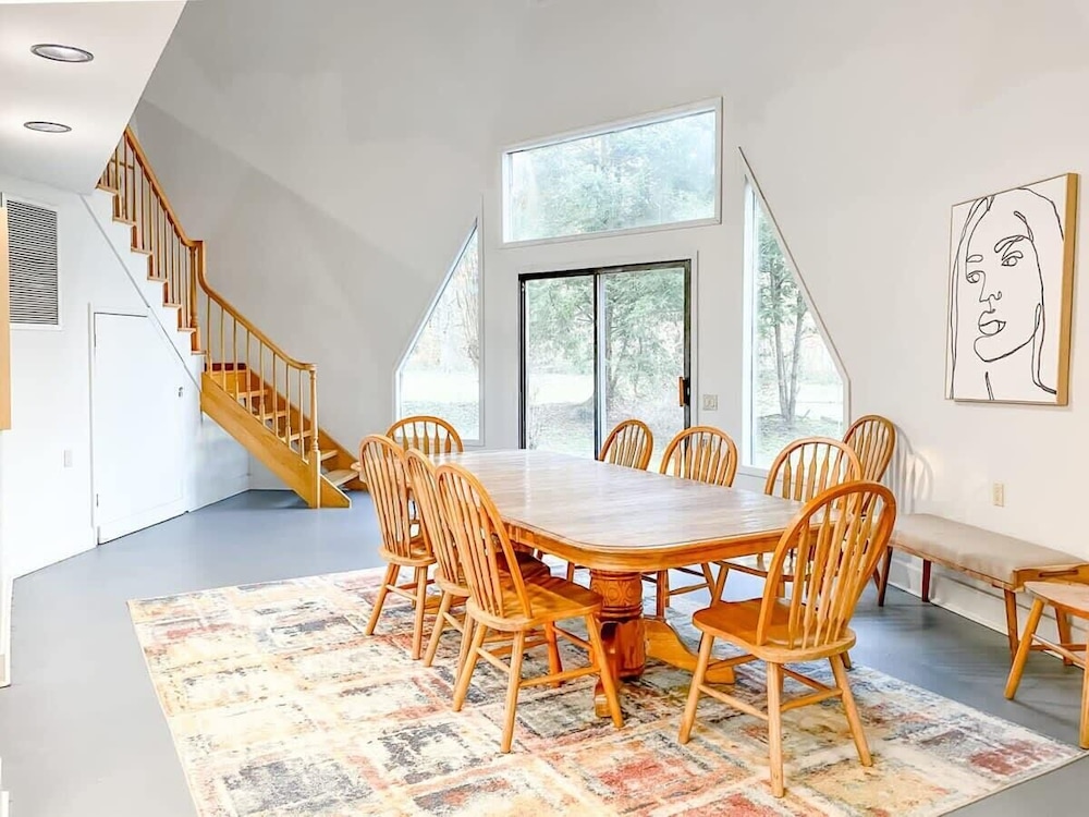 Bell Circle Eccentric Geodesic Dome-home