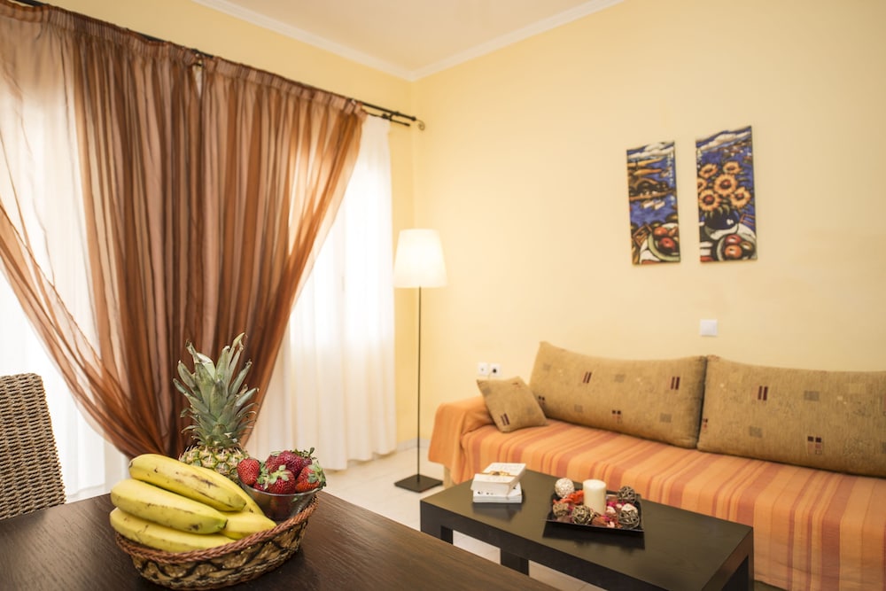 Kostis Villas
