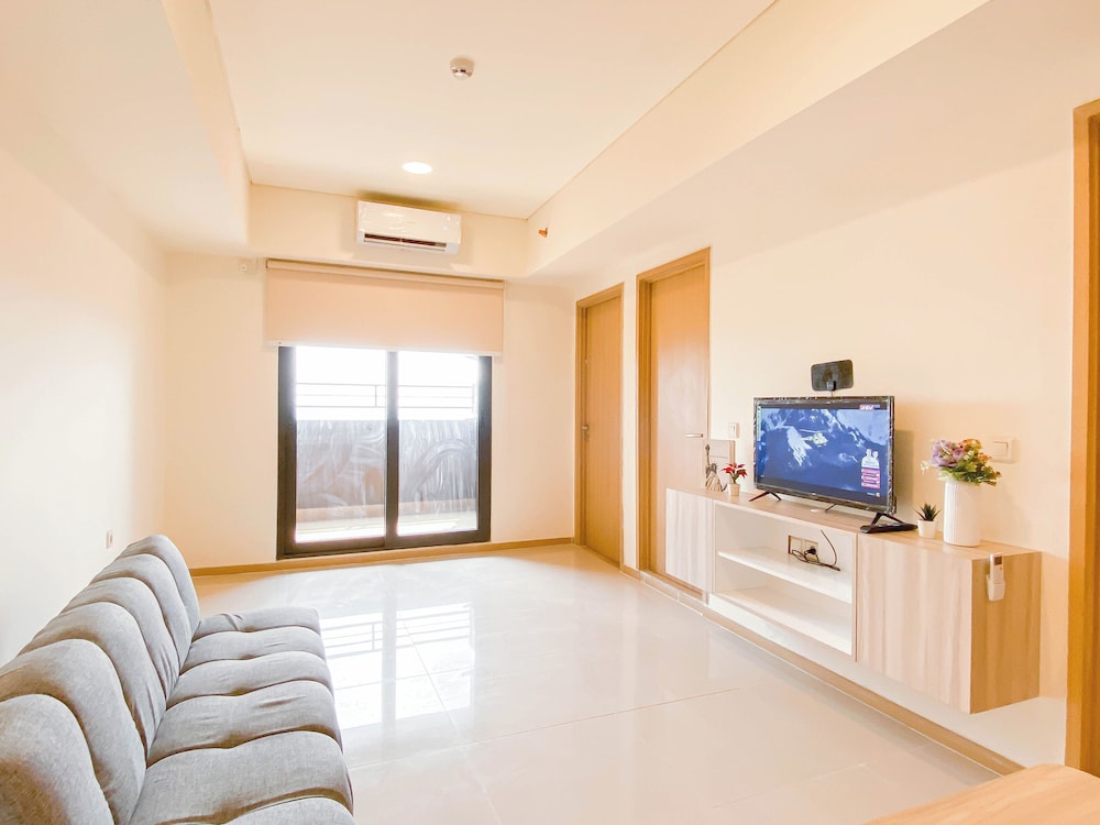 Spacious 3Br With Neutral Toned At Meikarta Apartment