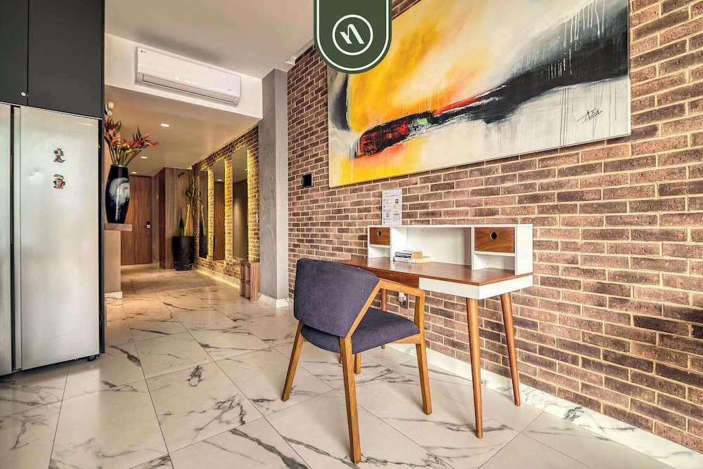 Amazing 1BR Penthouse With Balcony - Gym - Pool