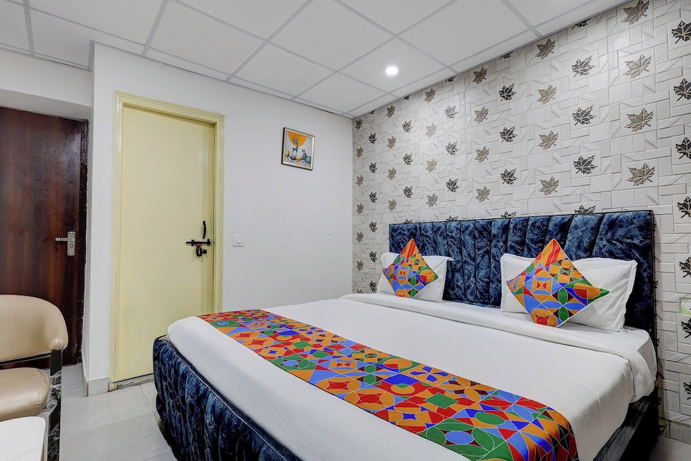 Fabhotel 18