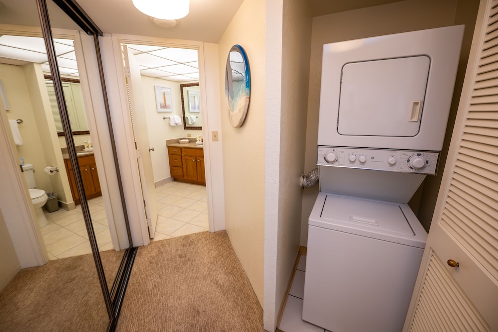 Kaanapali Shores 606 2 Bedroom Condo