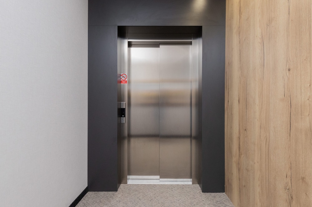 Ostoya Pucka Apartment by Renters