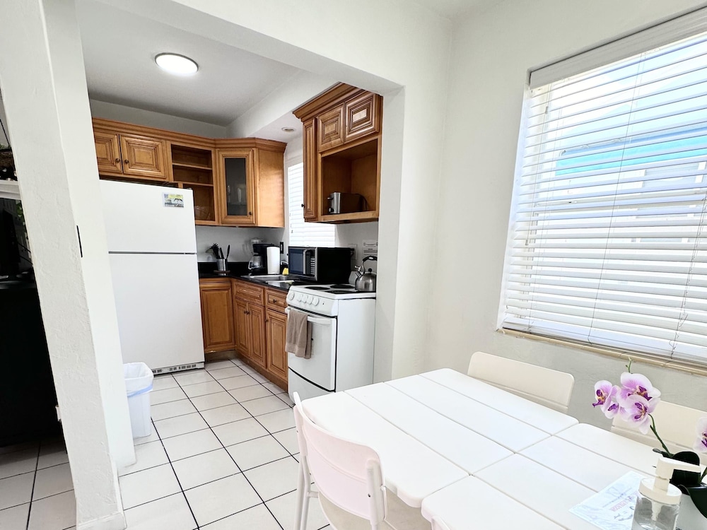Southwinds 5 for 5 Guests -near the Beach