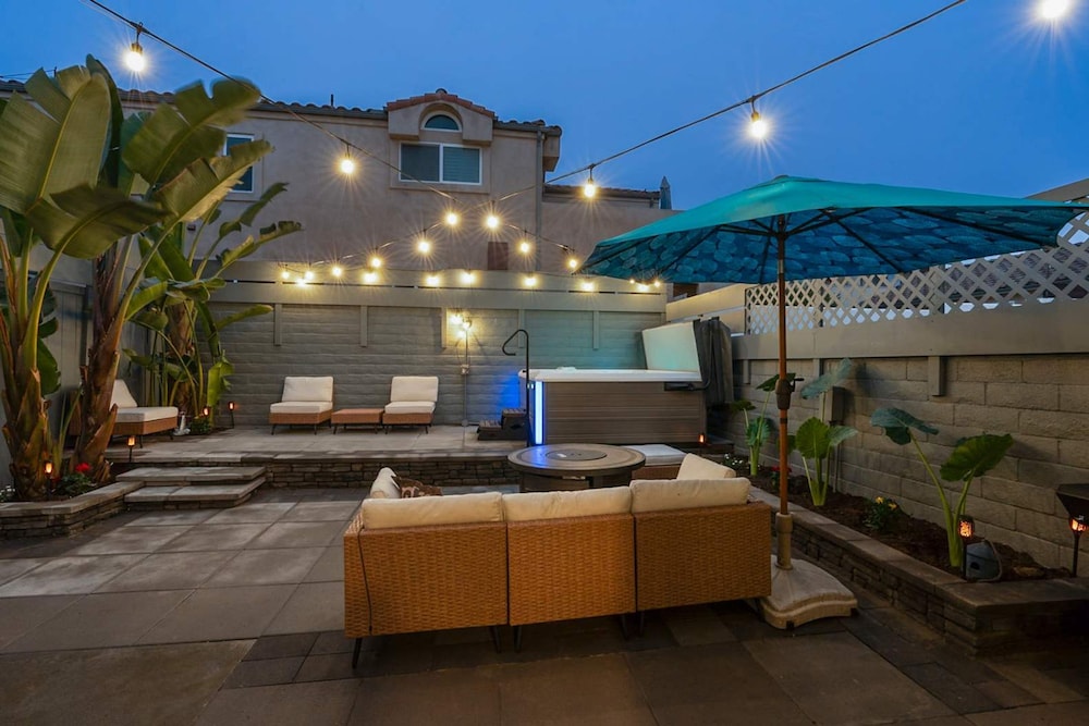Beachfront Home In Carlsbad - Remodeled