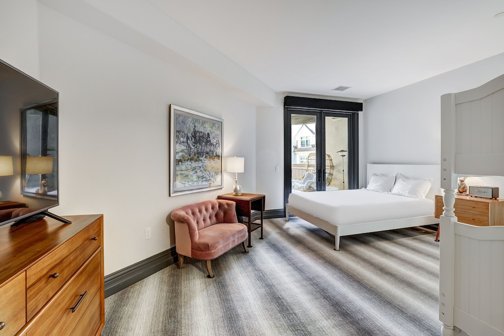 Luxury 3 Bedroom Condo at The Arrabelle by RedAwning - Save 20 on 7 Nights! - Property Image 30