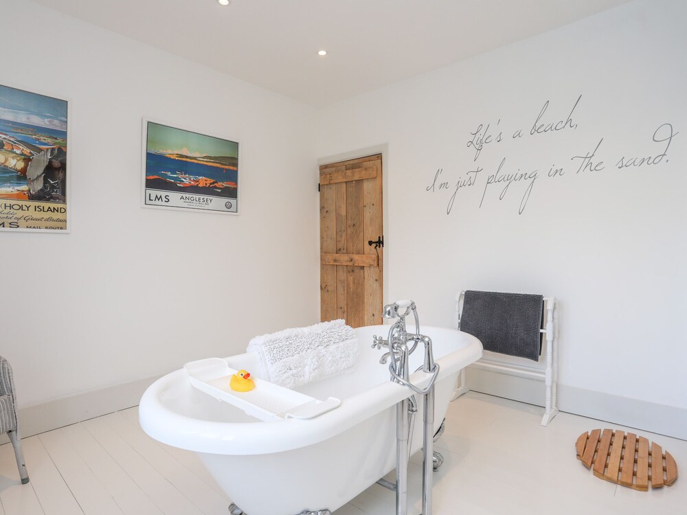 Hafod, Llangoed view 5