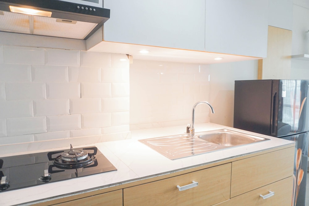 Cozy Look Studio Apartment At Lrt City Bekasi