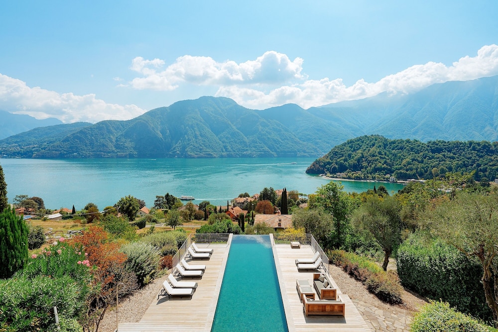 Carefree Retreat With Panoramic Views of Lake Como