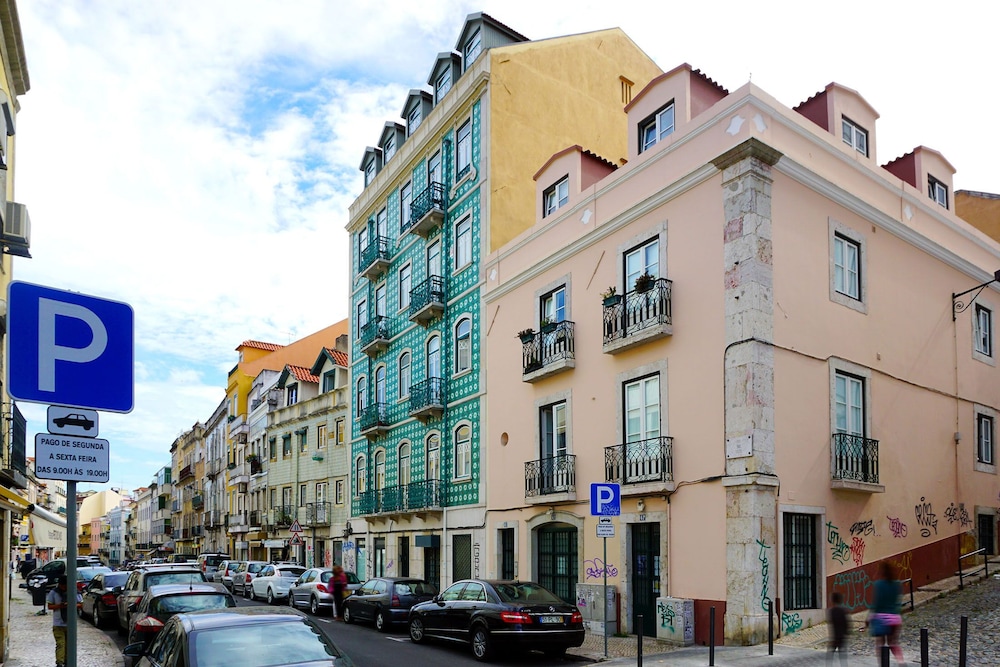 Sonel Investe Anjos Boutique Apartments
