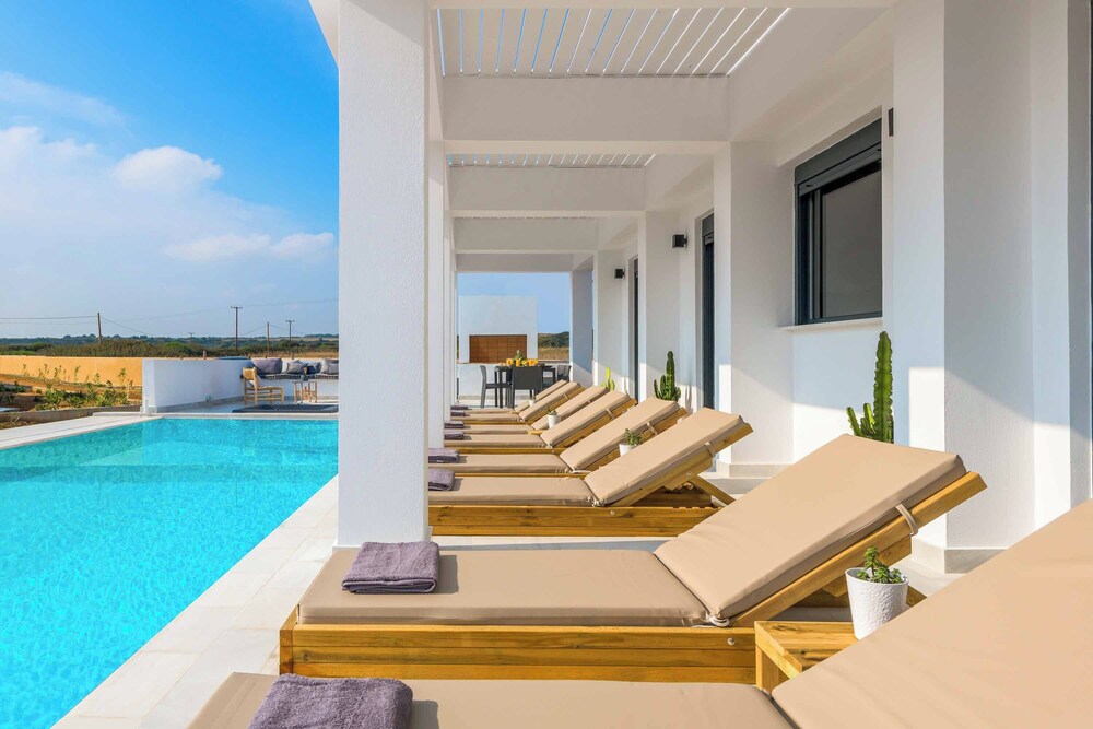 Villa Seawater