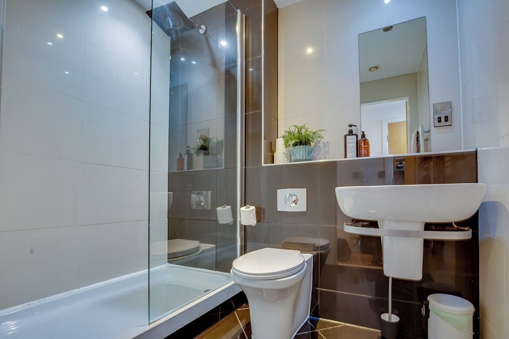 Sheffield 3rd fl City Studio Apartment