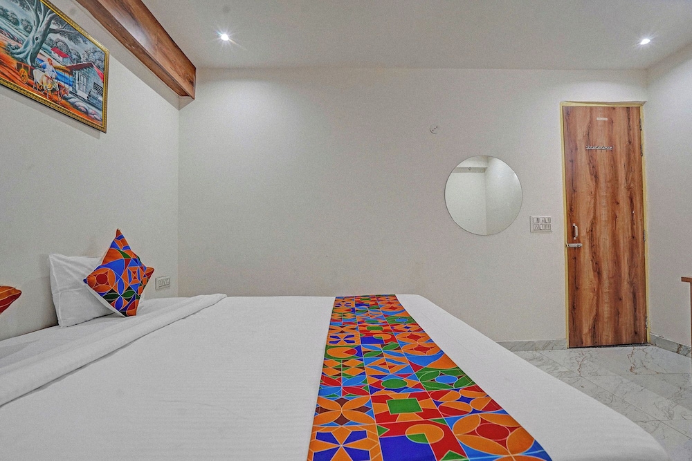 Fabhotel Poorva Residency
