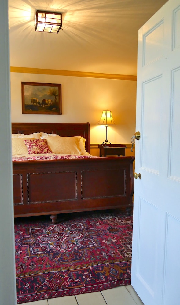 Bailey House Inn