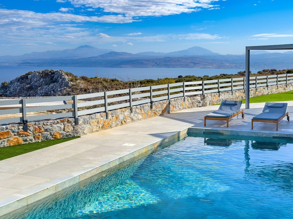 Gianna s Panoramic Seaview Twin Villas With Pool 2