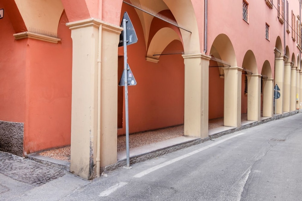 Piazza dei Tribunali Apartment view 4