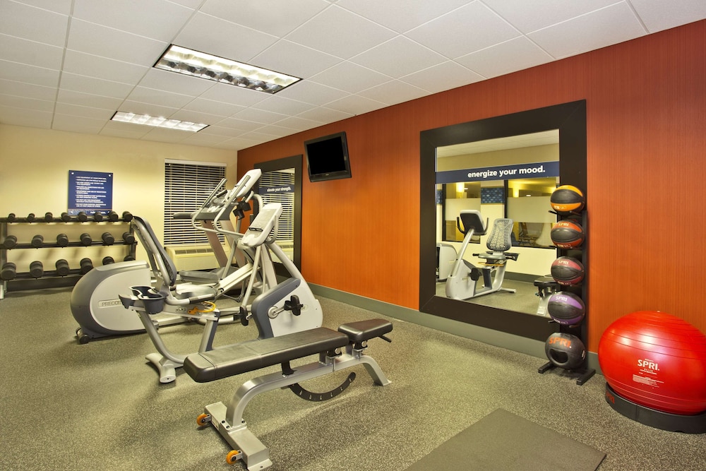 Muncie Vacations - Hampton Inn Anderson - Property Image 3