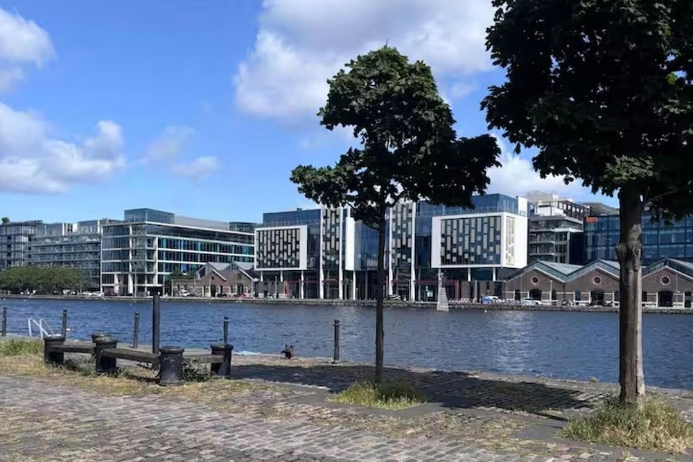 Super Grand Water Front View 2 Beds 2 Baths