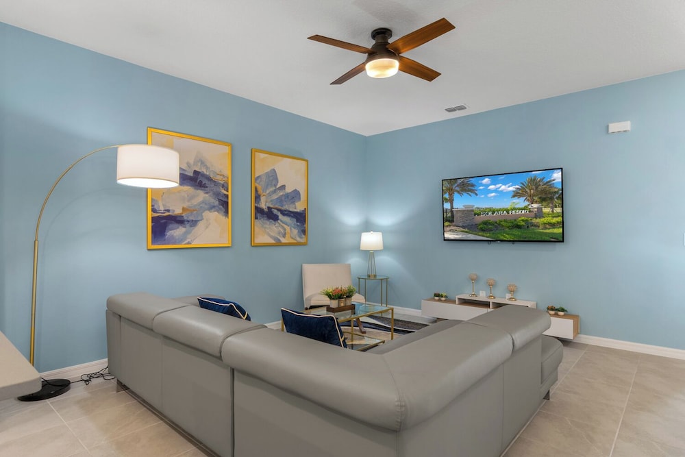 Orlando Adventure Awaits 4BR Townhouse