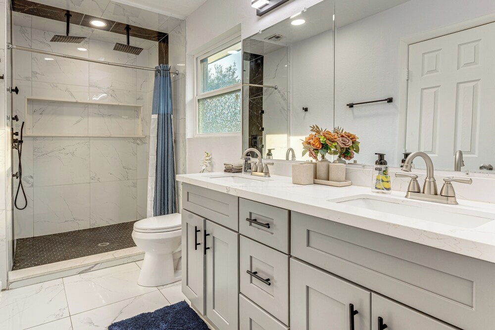 Families Welcome! Recently Renovated Home in Katy