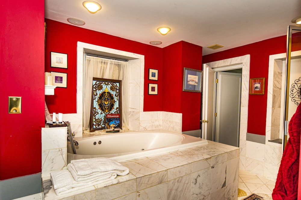 Stone Manor Boutique Inn - Property Image 15