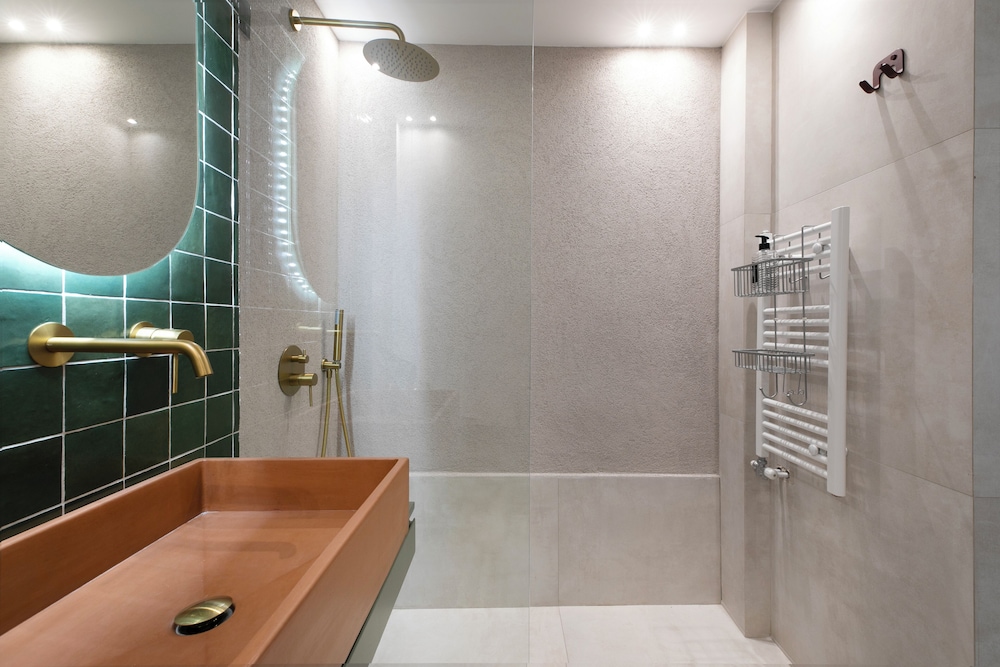 Elysia - 2-Br Apt & Balcony in Athens