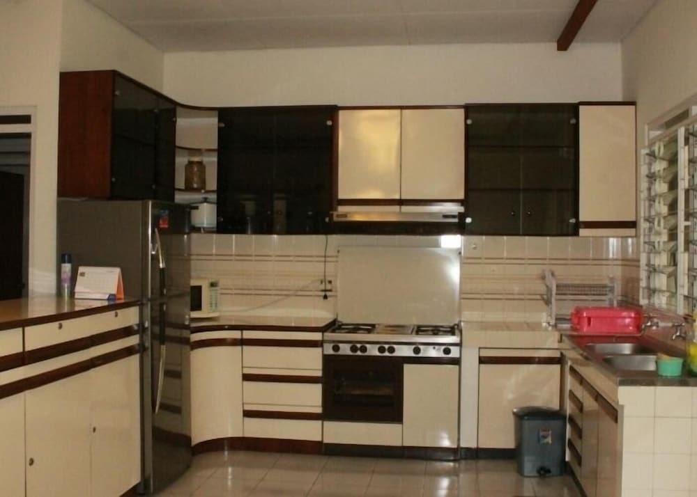 De Dago Pakar Villa by HouseinBandung view 5