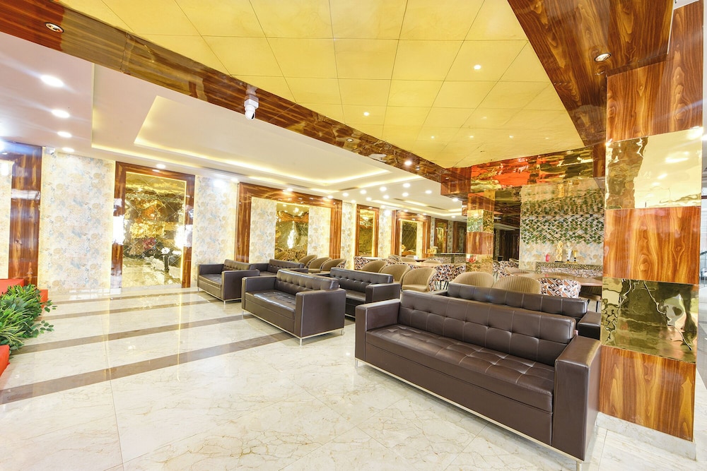 Fabhotel Prime The Golden Petals & Banquet