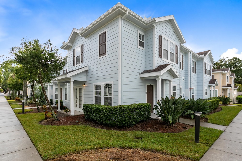 Lucaya Village Resort - 4 Bed 3 Bath Townhouse view 2