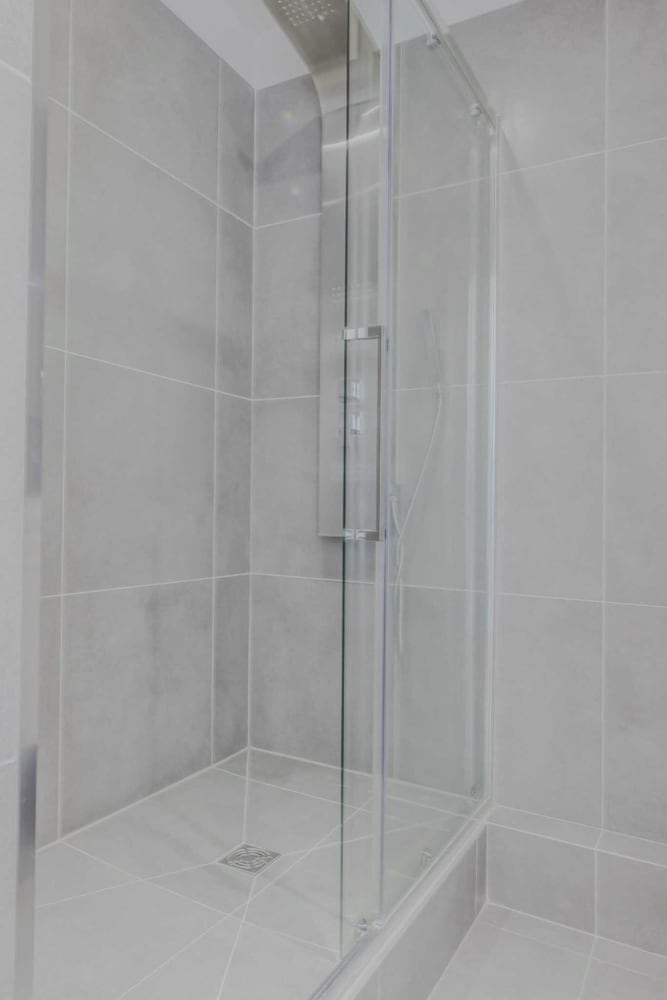 Spacious Apartment - 5br/12p - Chaillot