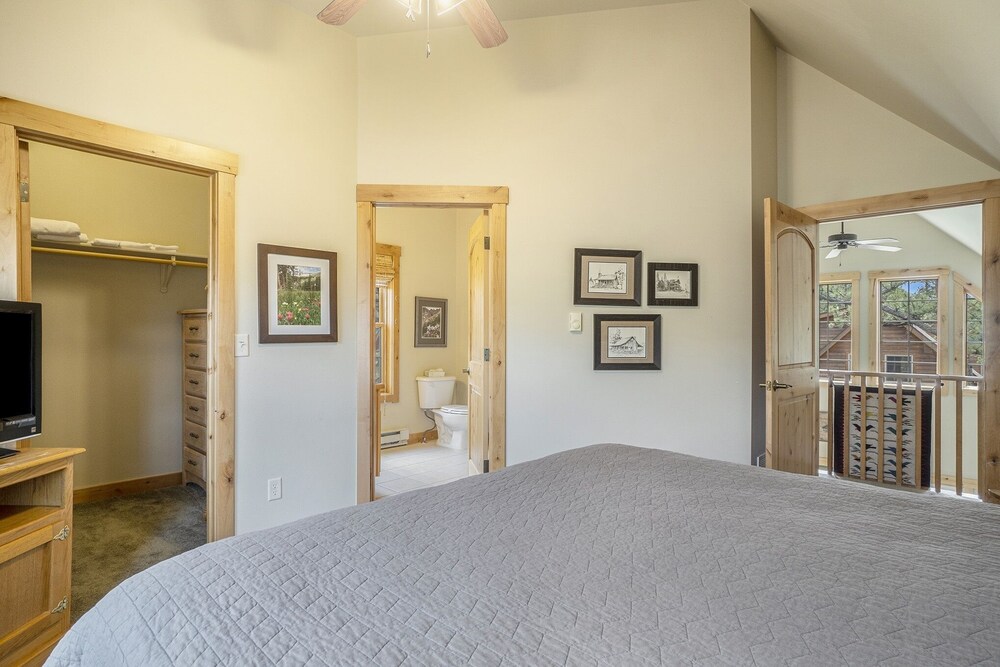 Cozy Solitude Cabins - Estes Park CO