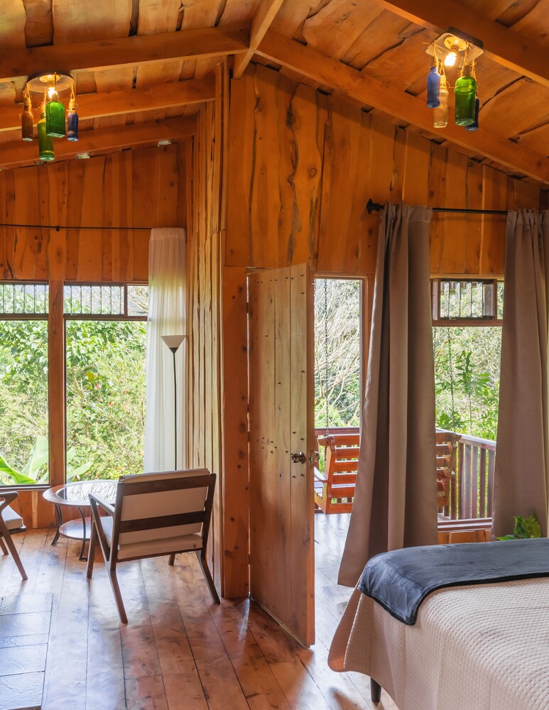Cedrela Ecolodge