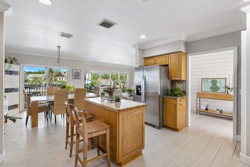 Relaxing Beach Apt in las Olas Blvd