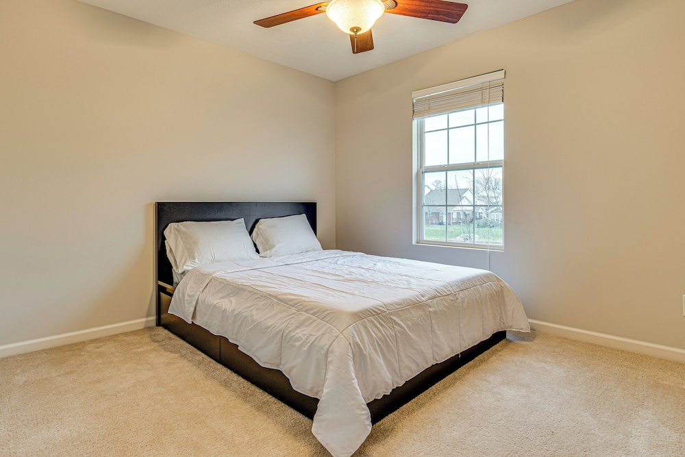 Close to Main Street: Townhome in Zionsville
