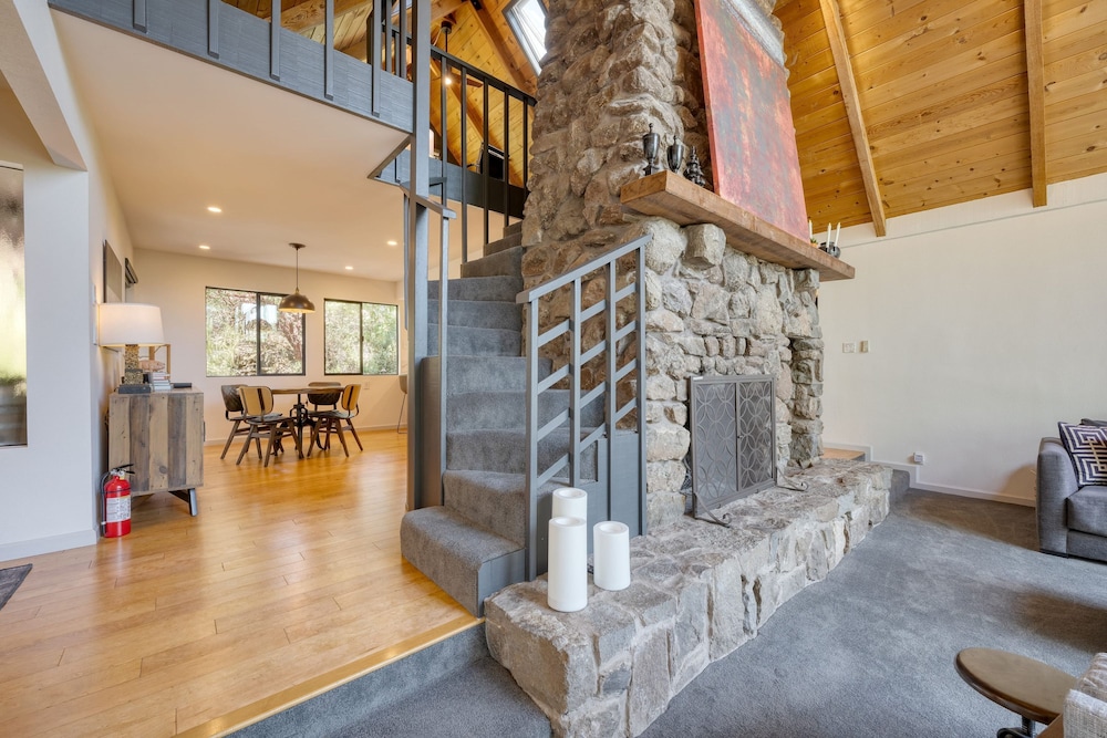 Kenwood Vista by Avantstay 7acres w Pool Fire Pit Vineyard Views
