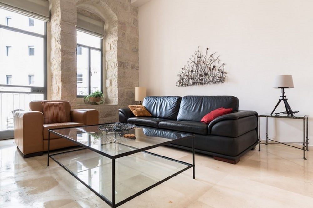 RENTAL ISRAEL- Modern aprt near Mamilla
