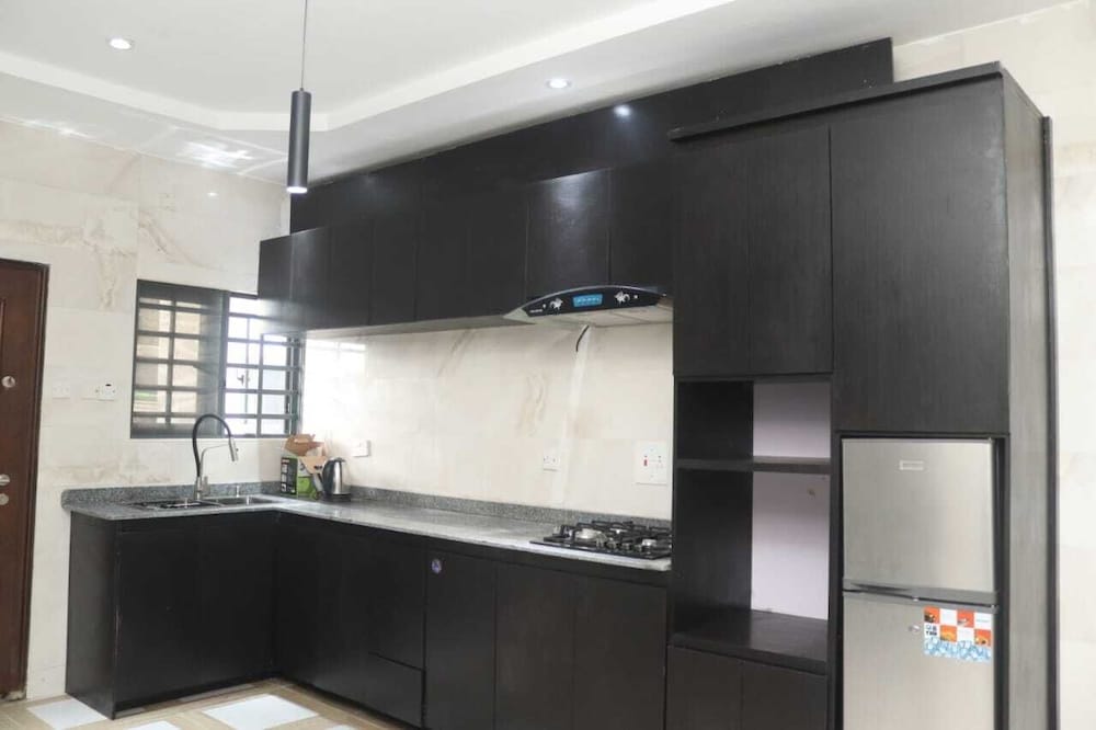 Luxurious 1 Duplex and 3 Flats Apartments, Ugbor Village RD, Benin City Nigeria