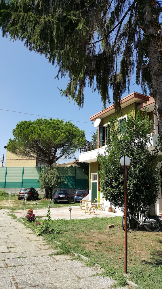 Venice Garden Apartments
