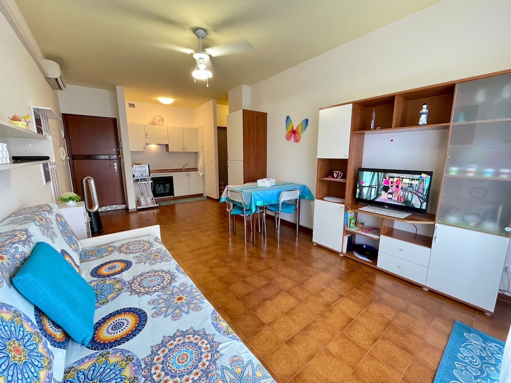 Apartment Just 350mt From the sea