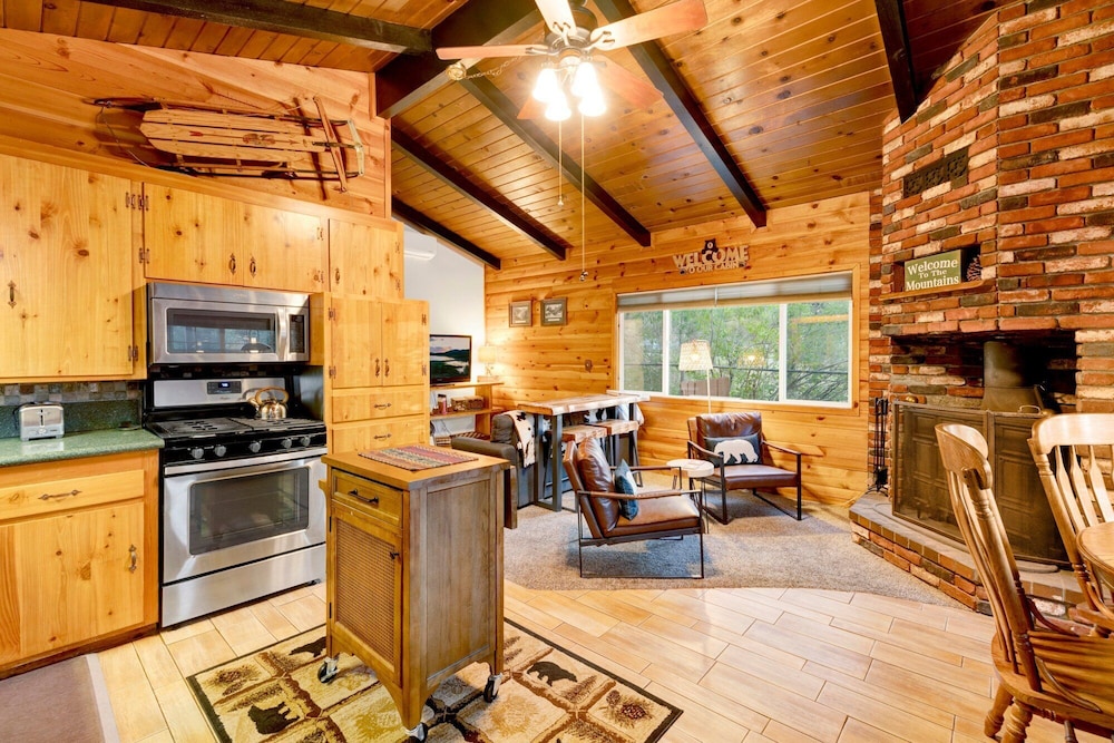 Orchard Family Cabin #2560