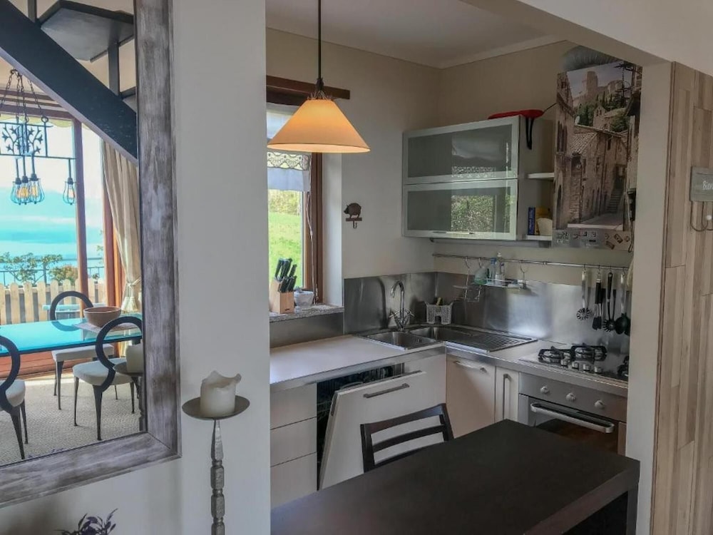 Penthouse San Rocco Luxury Lake View Apartment view 4