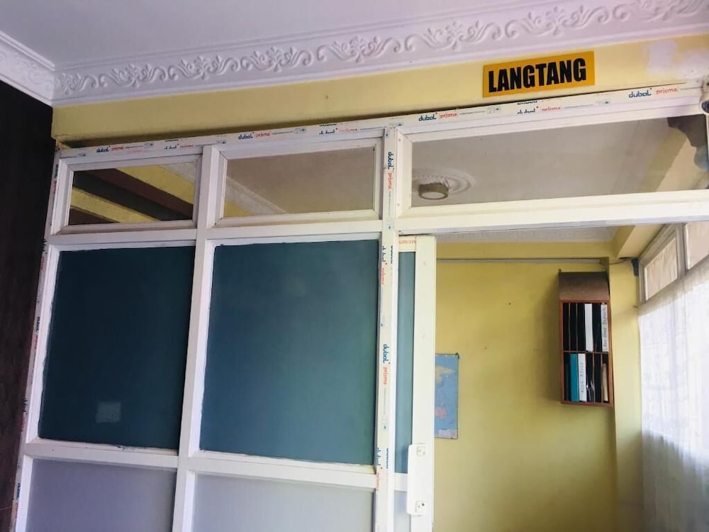 Sara's Backpackers Hotel