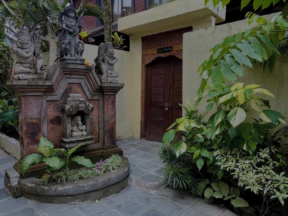 Blue Lotus Ubud
