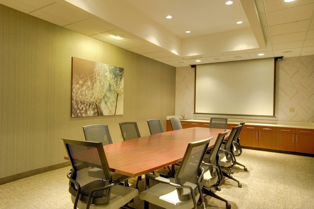 Lawrence Vacations - Springhill Suites by Marriott Lawrence - Property Image 24