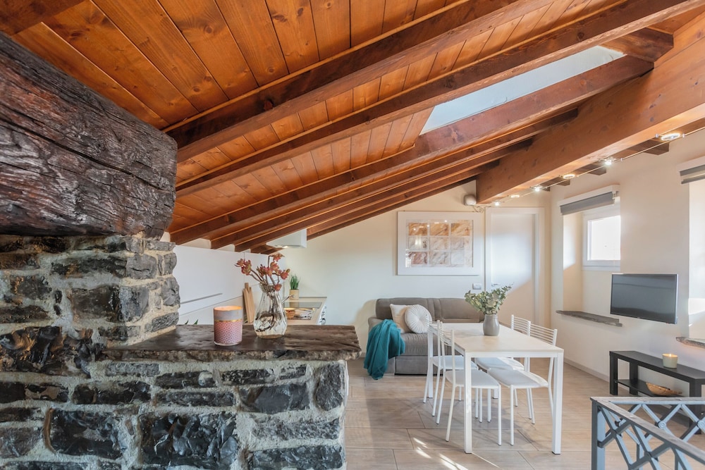 Domus in Como by Rent all Como