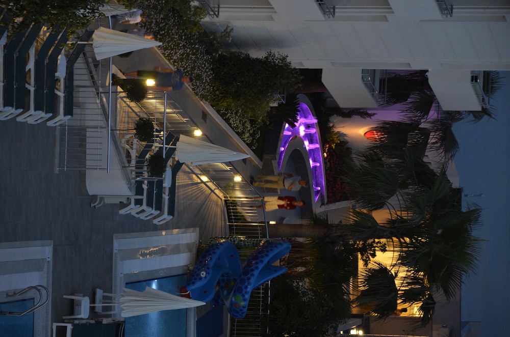 Calimera Side Resort