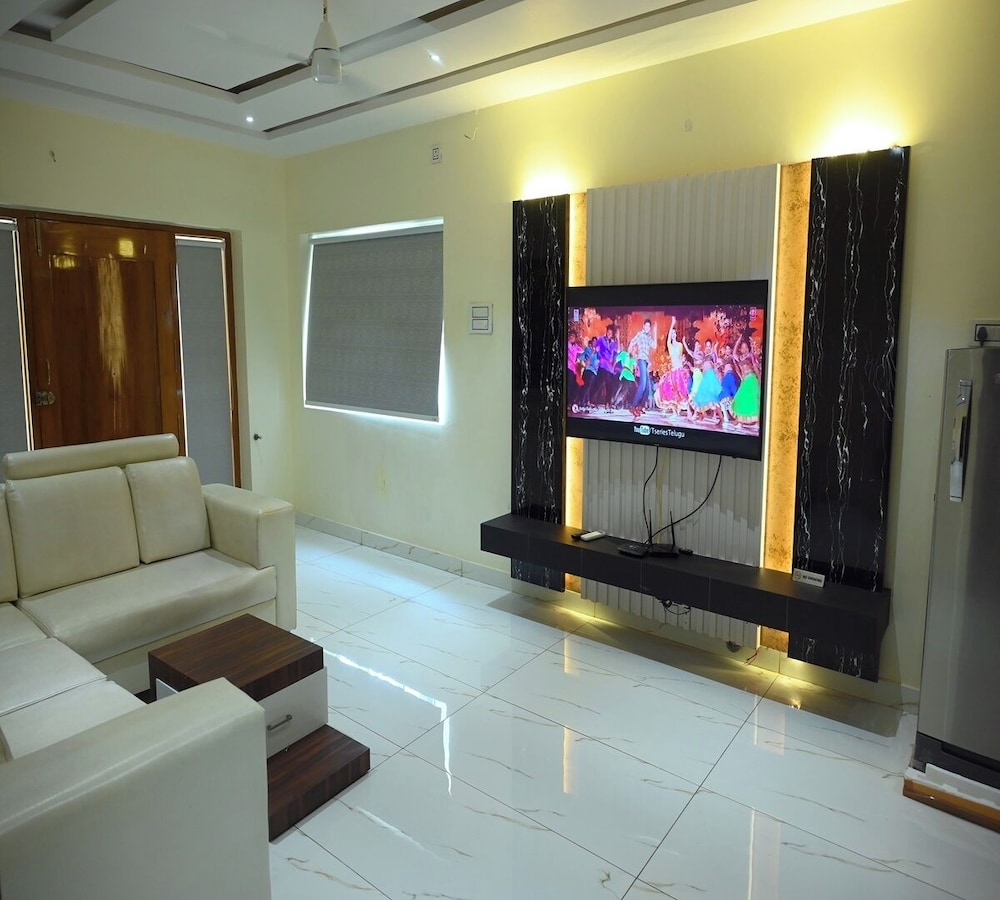 The Butterfly Luxury Serviced Apartments Benz Circle Vijayawada view 4