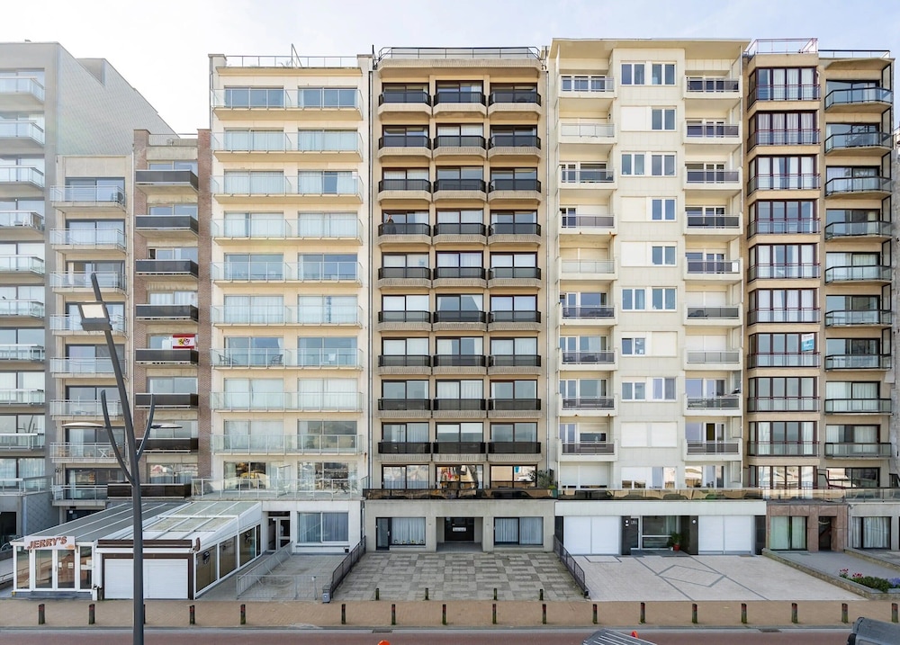 Apartment in Blankenberge Near the Pier